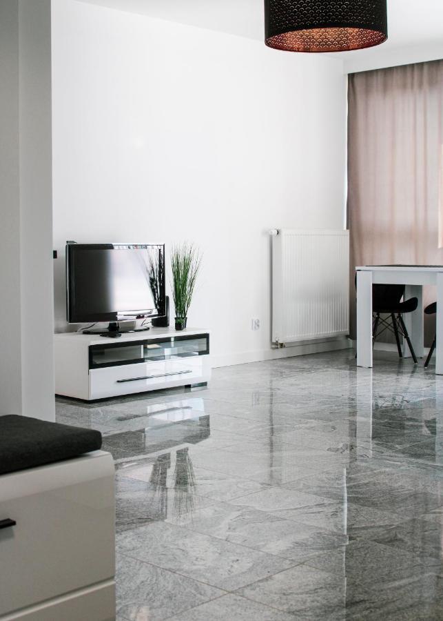 Apartament White-Niska Z Garazem Podziemnym Кельце Экстерьер фото