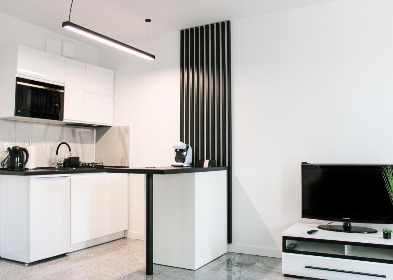 Apartament White-Niska Z Garazem Podziemnym Кельце Экстерьер фото
